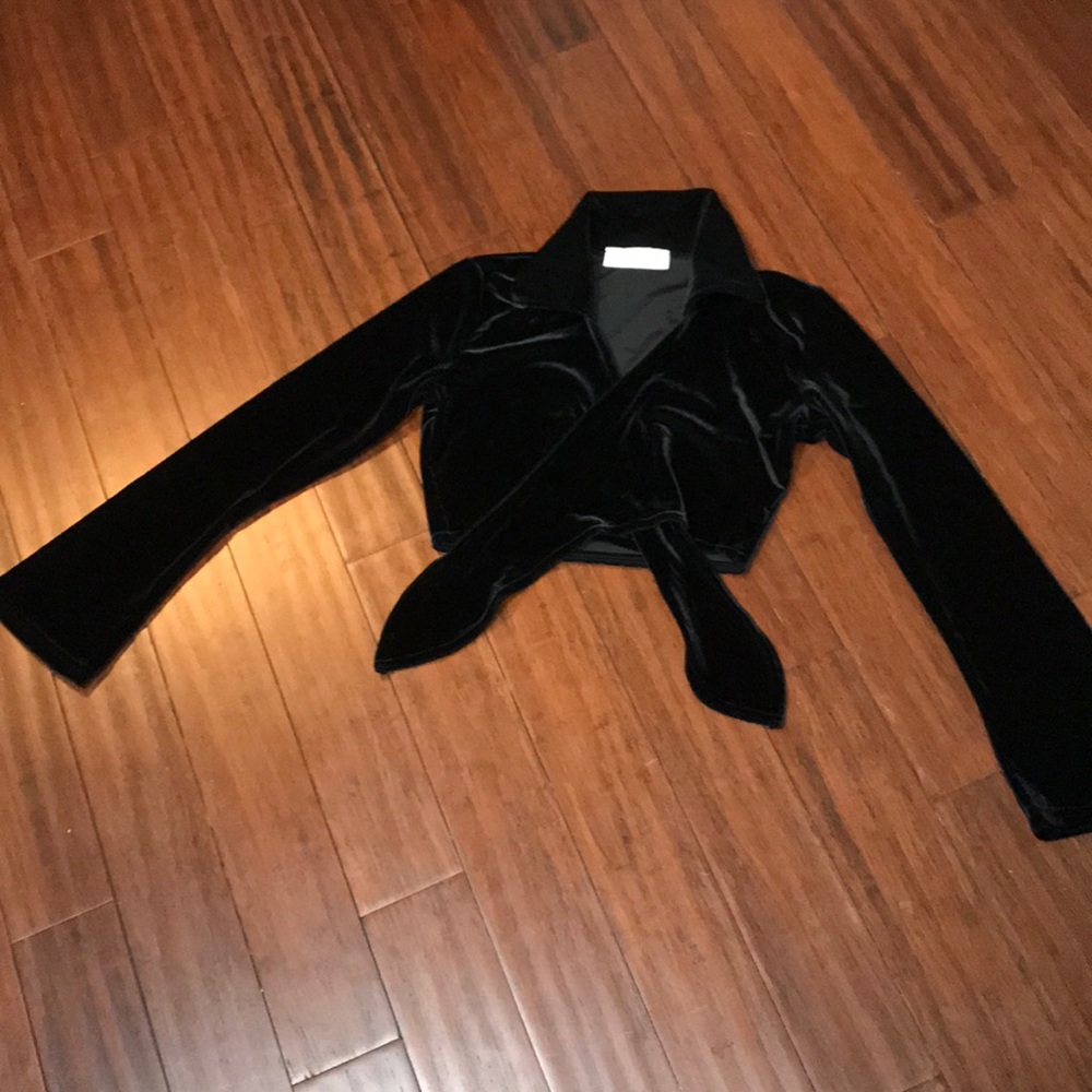 Women’s Throw Jacket - image 3